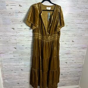 ANTHROPOLOGIE SOMERSET    Maxi VELVET DRESS SZ 2X yellows